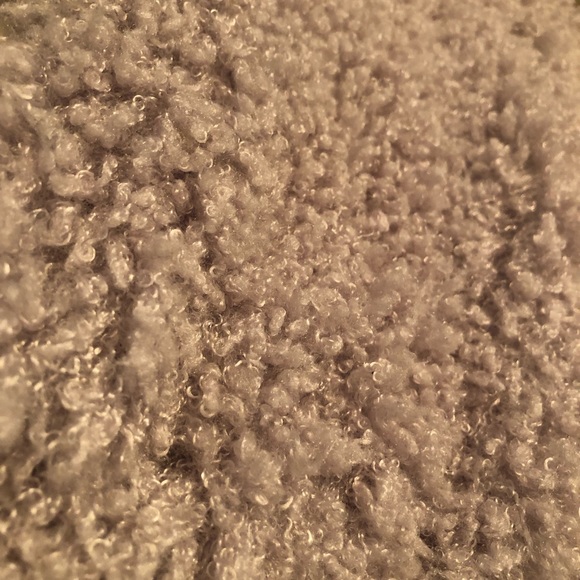 Cropped Sherpa Coat - Picture 2 of 3